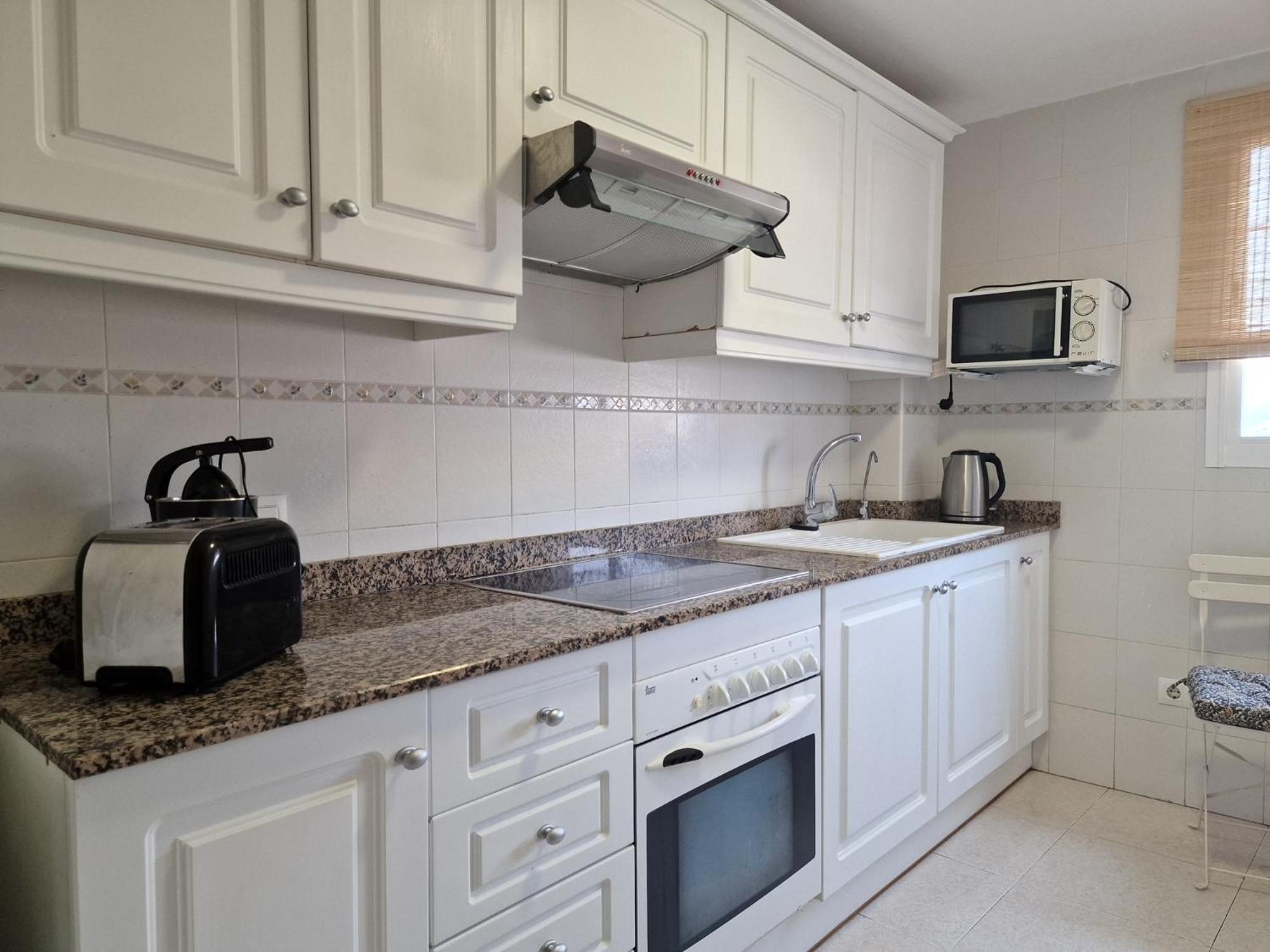 Cozy Apartment Apolo XIV Seaview 卡尔佩 外观 照片